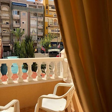 Sunny Appartment In The Center Torrevieja Luaran gambar