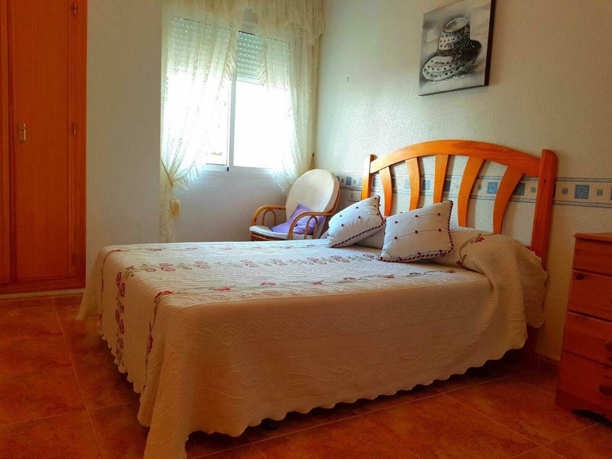 Sunny Appartment In The Center Torrevieja Luaran gambar